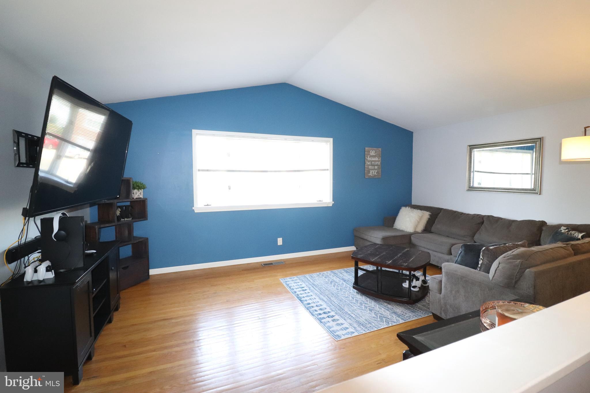 3672 Chesterfield Road Philadelphia, PA 19114 - Photo 4 of 53 Gallery Image 4