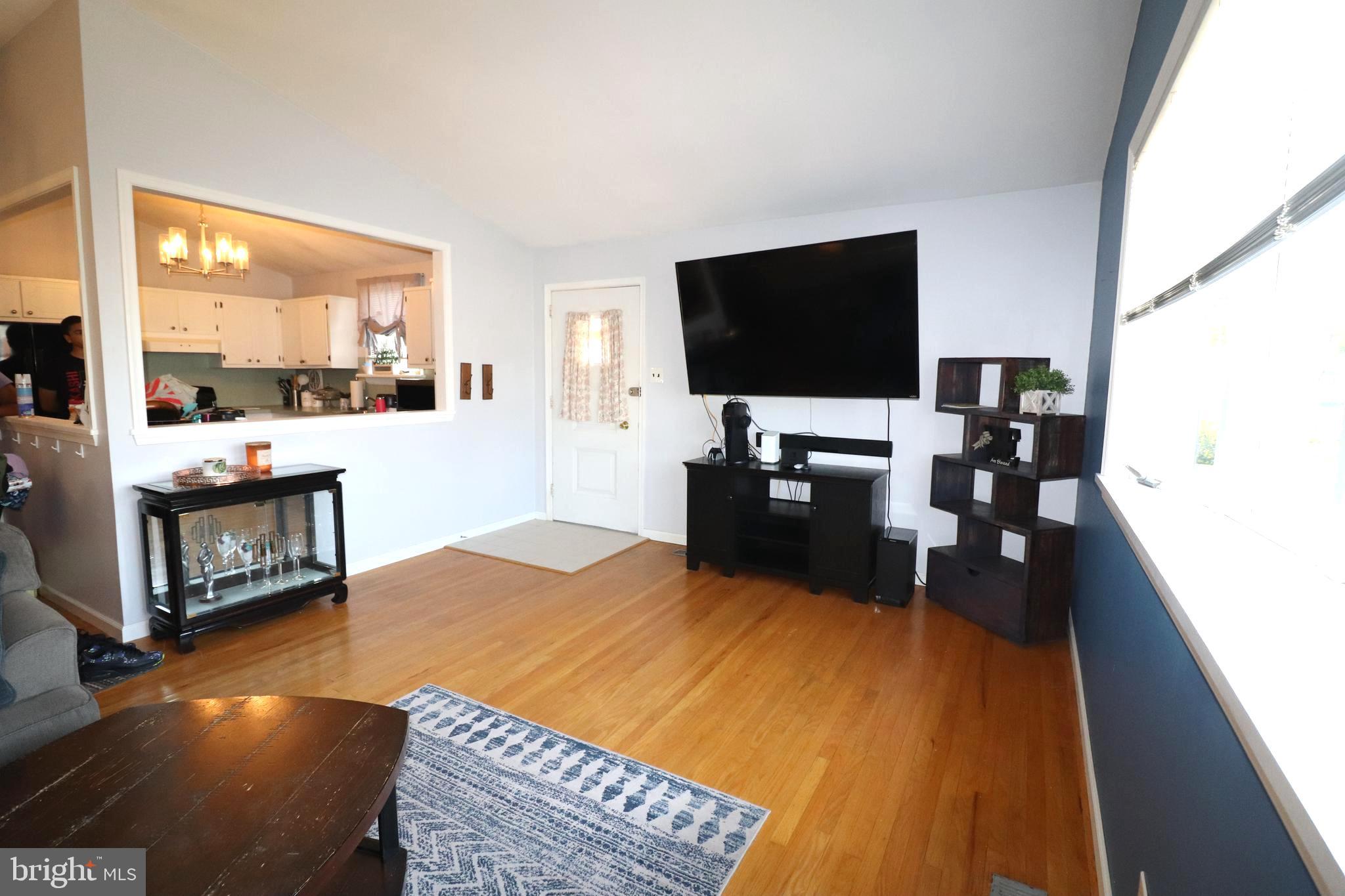 3672 Chesterfield Road Philadelphia, PA 19114 - Photo 5 of 53 Gallery Image 5