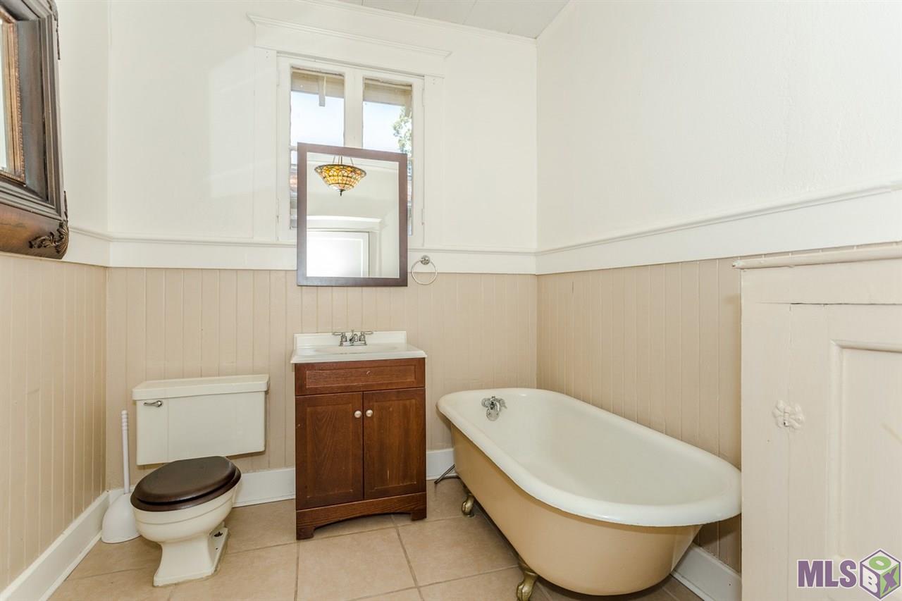 1833 Wisteria Street Baton Rouge, LA 70802 - Photo 17 of 29