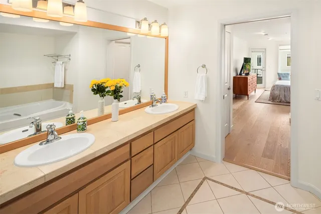 $1,200,000 | 225 4th Avenue, Unit A401, Kirkland, WA 98033