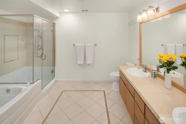 $1,200,000 | 225 4th Avenue, Unit A401, Kirkland, WA 98033