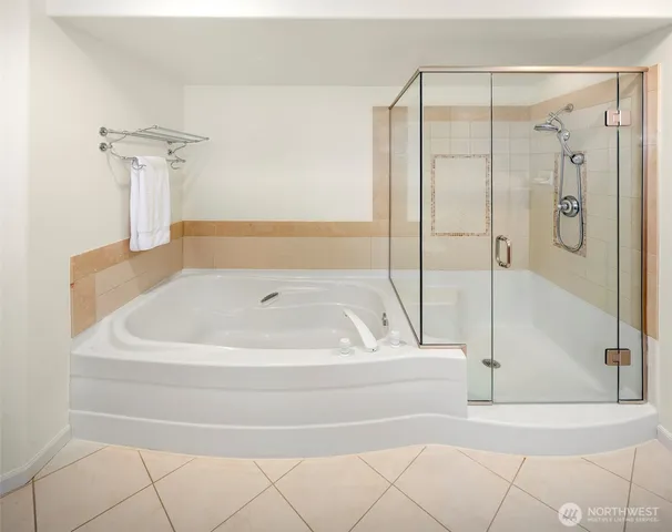 $1,200,000 | 225 4th Avenue, Unit A401, Kirkland, WA 98033