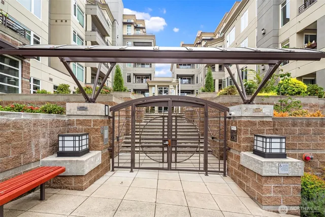 $1,200,000 | 225 4th Avenue, Unit A401, Kirkland, WA 98033