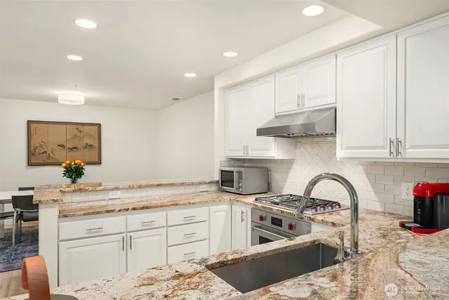 $1,200,000 | 225 4th Avenue, Unit A401, Kirkland, WA 98033