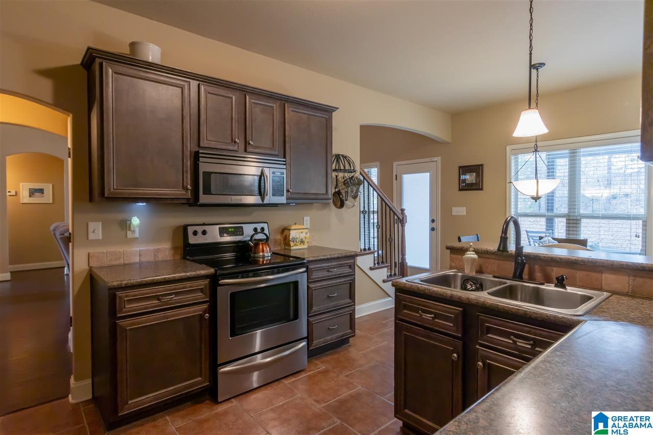 224 Perthshire Way Pelham, AL 35124 - Photo 4 of 47