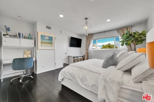 $4,595 | 7949 Selma Avenue, Unit 21, Los Angeles, CA 90046