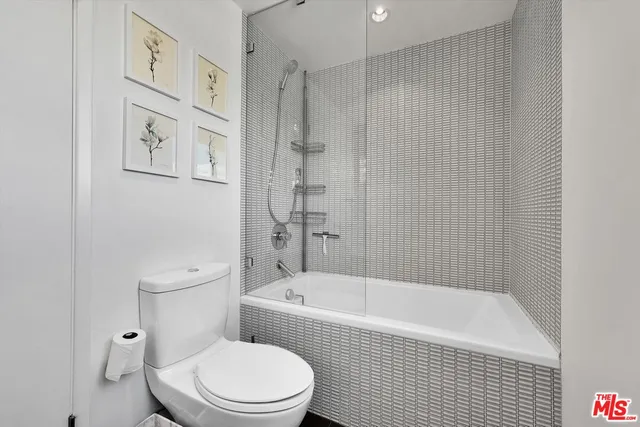 $4,595 | 7949 Selma Avenue, Unit 21, Los Angeles, CA 90046