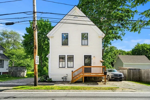 $725,000 | 3 Argilla Road, Ipswich, MA 01938