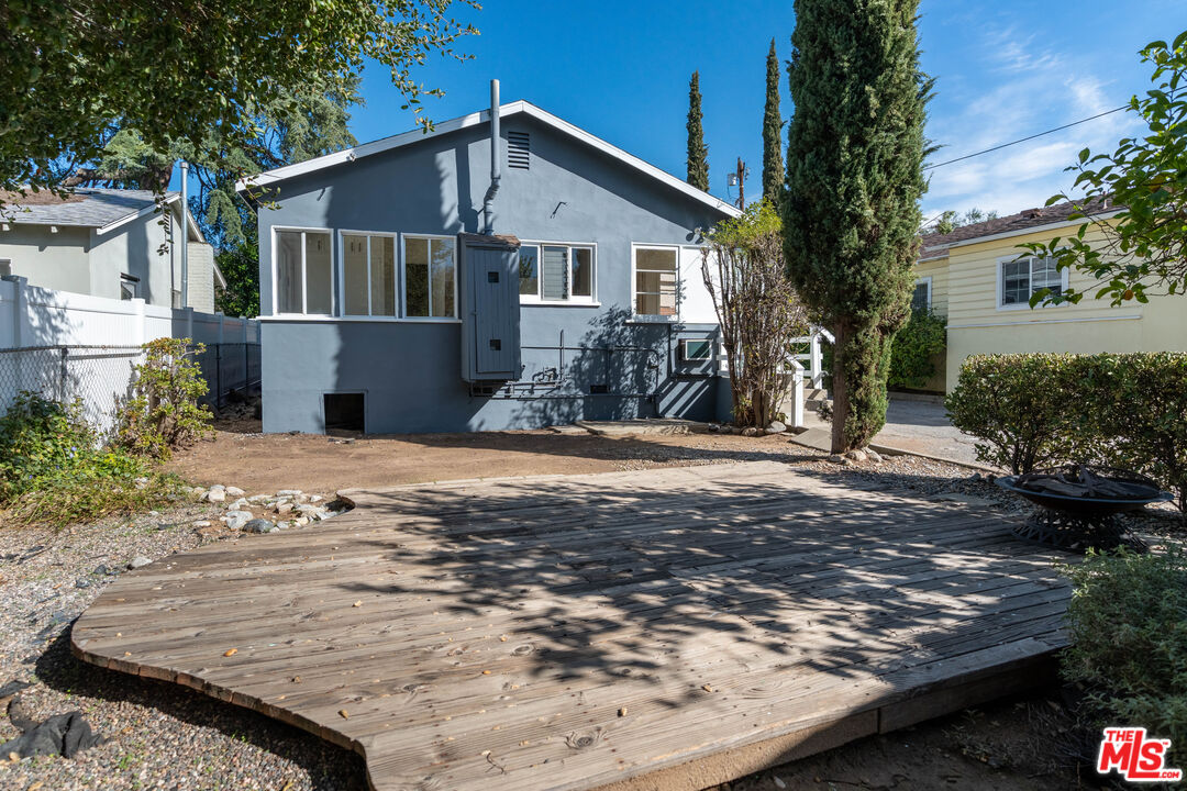 10431 Eldora Avenue Sunland, CA 91040 - Photo 28 of 37