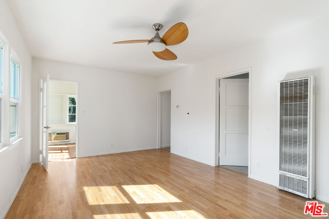 10431 Eldora Avenue Sunland, CA 91040 - Photo 9 of 37