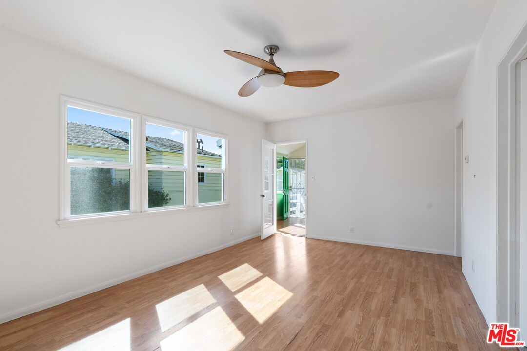 10431 Eldora Avenue Sunland, CA 91040 - Photo 10 of 37