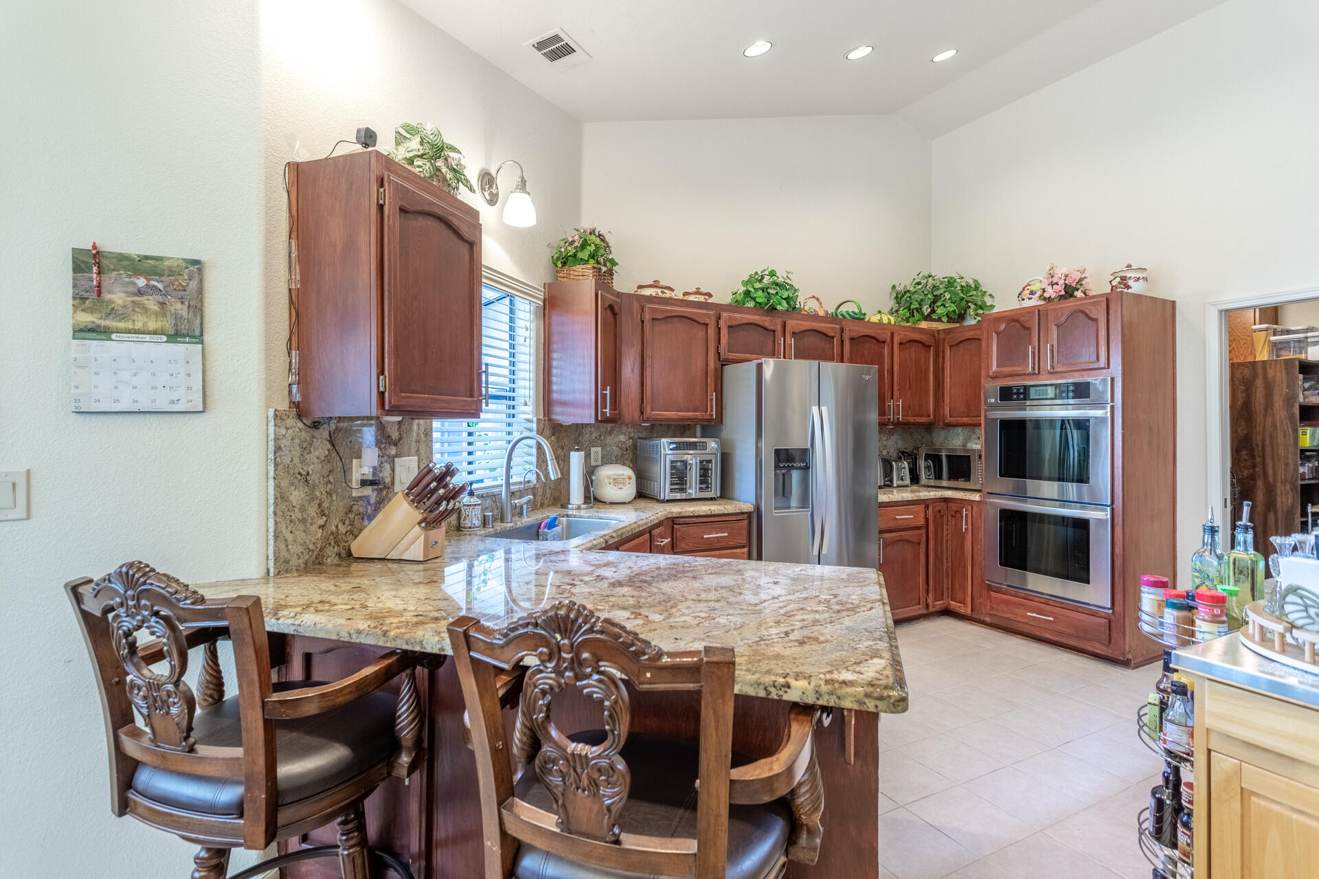 4368 Wild Flower Way Redding, CA 96001 - Photo 13 of 45 Breakfast Bar