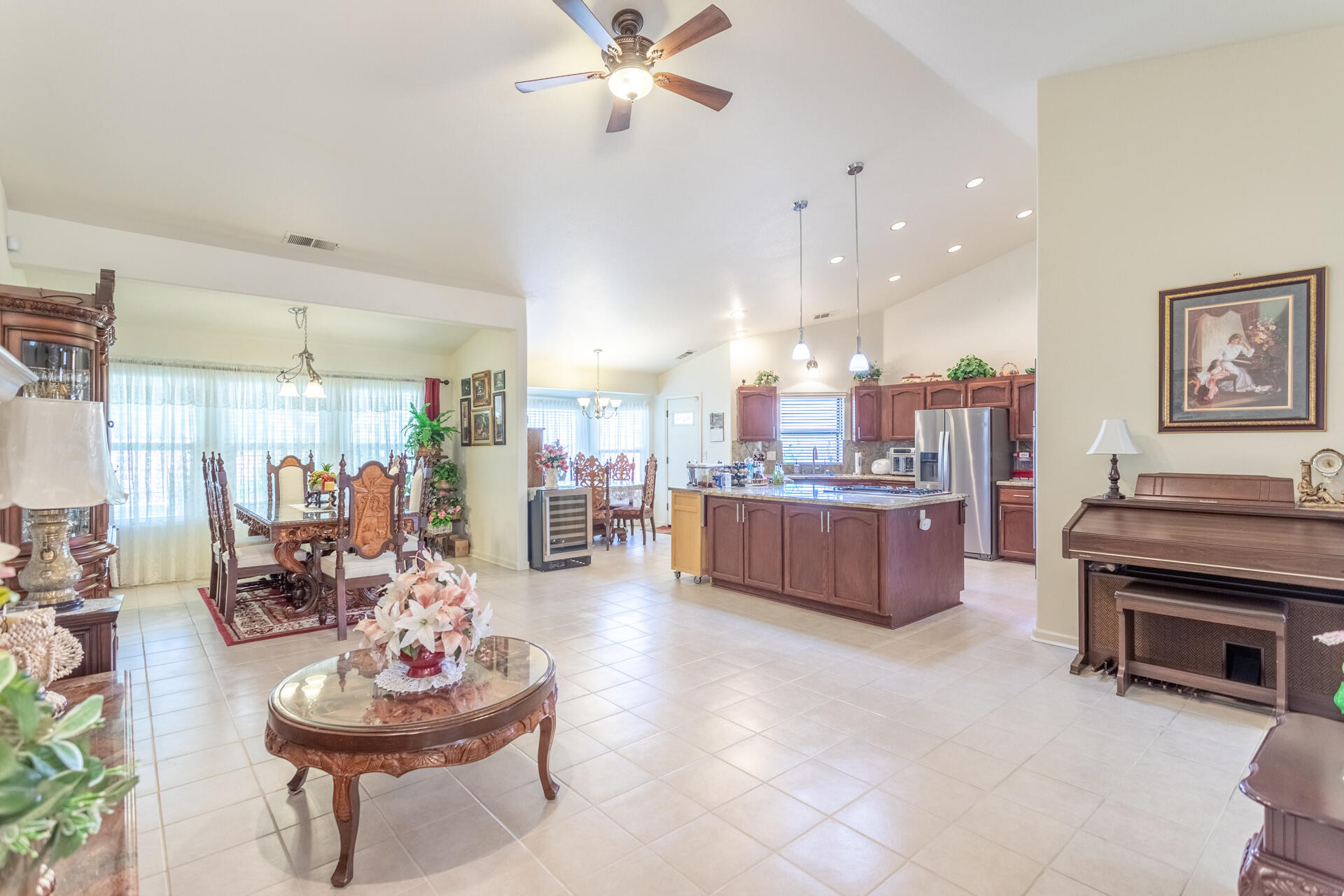 4368 Wild Flower Way Redding, CA 96001 - Photo 17 of 45 Large open area for entertaing