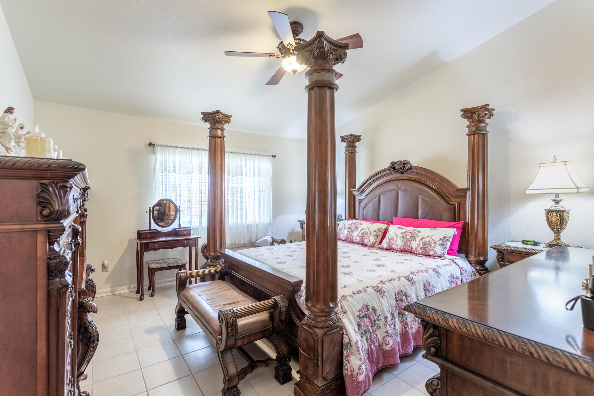 4368 Wild Flower Way Redding, CA 96001 - Photo 23 of 45 Master