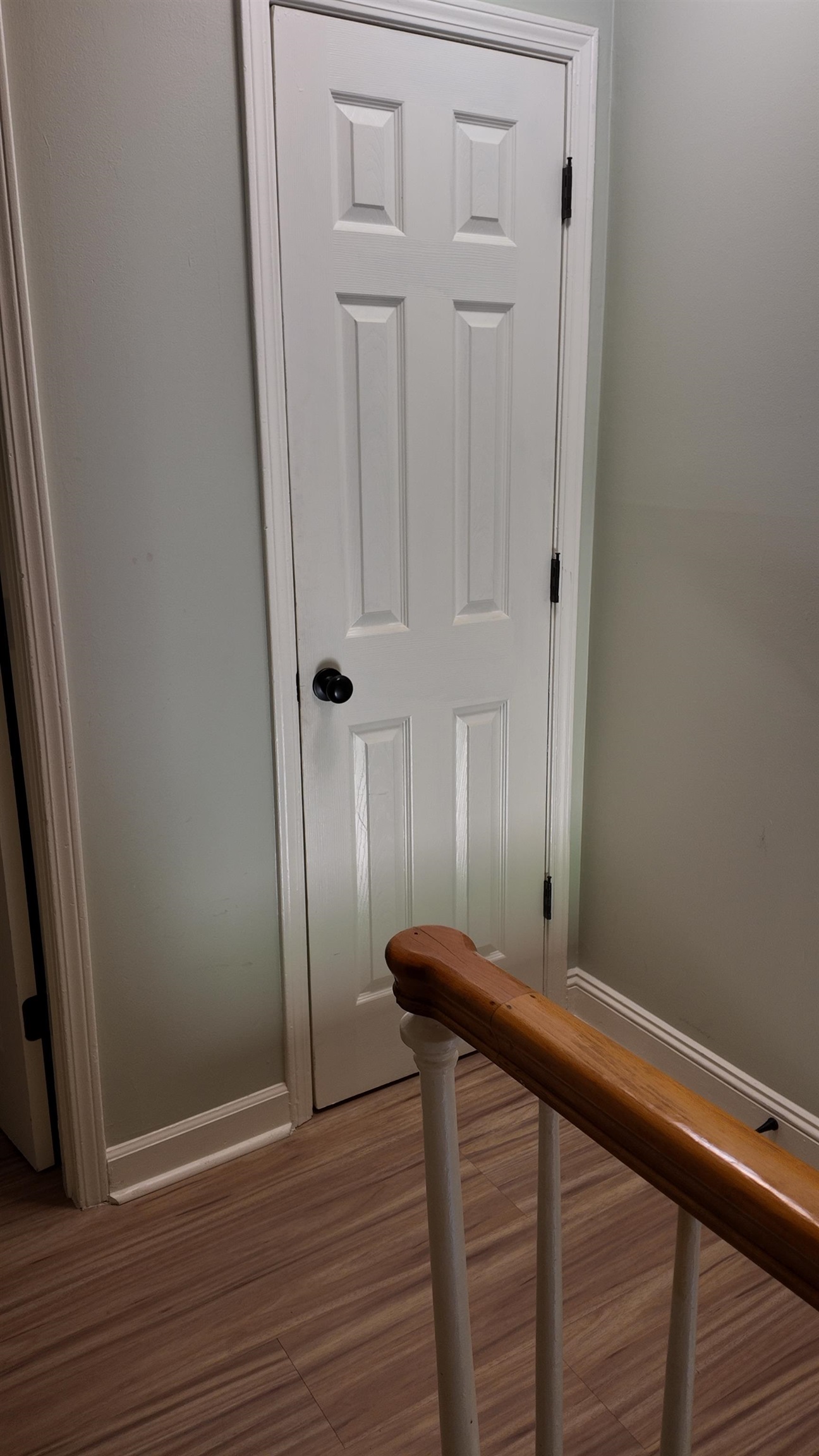 1462 Dover Road Spartanburg, SC 29301 - Photo 18 of 30 Clean, bright upper level.