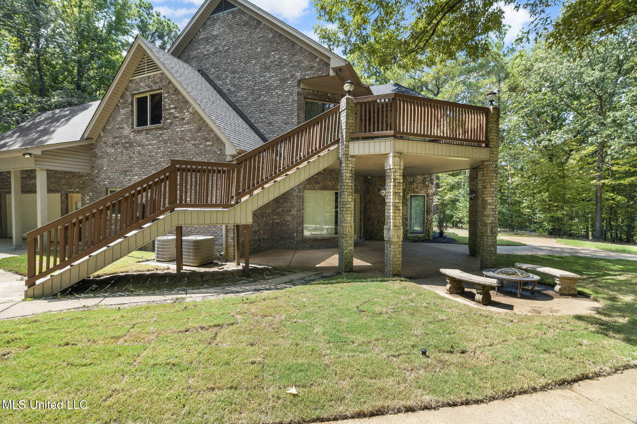 1209 Flint Lock Cove Hernando, MS 38632 - Photo 9 of 52 6-web-or-mls-1209 Flint Lock Cove-06