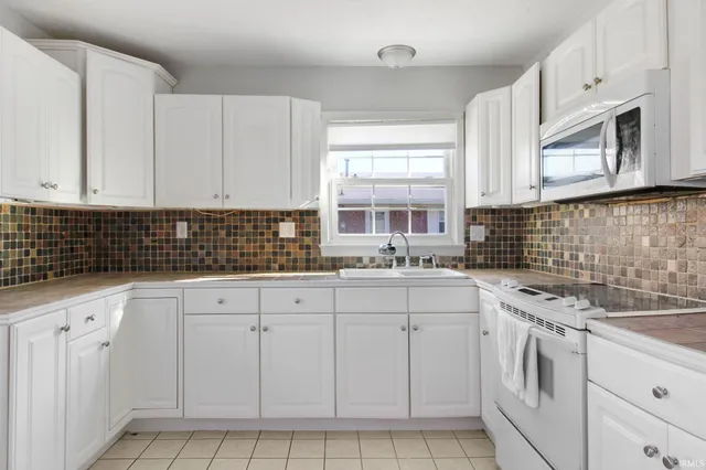 $189,900 | 1904 Mohr Drive, Kokomo, IN 46902