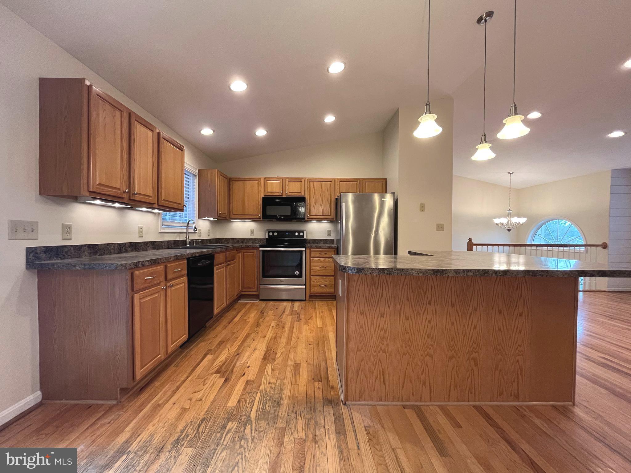 48 Pointer Way Inwood, WV 25428 - Photo 8 of 37 Kitchen