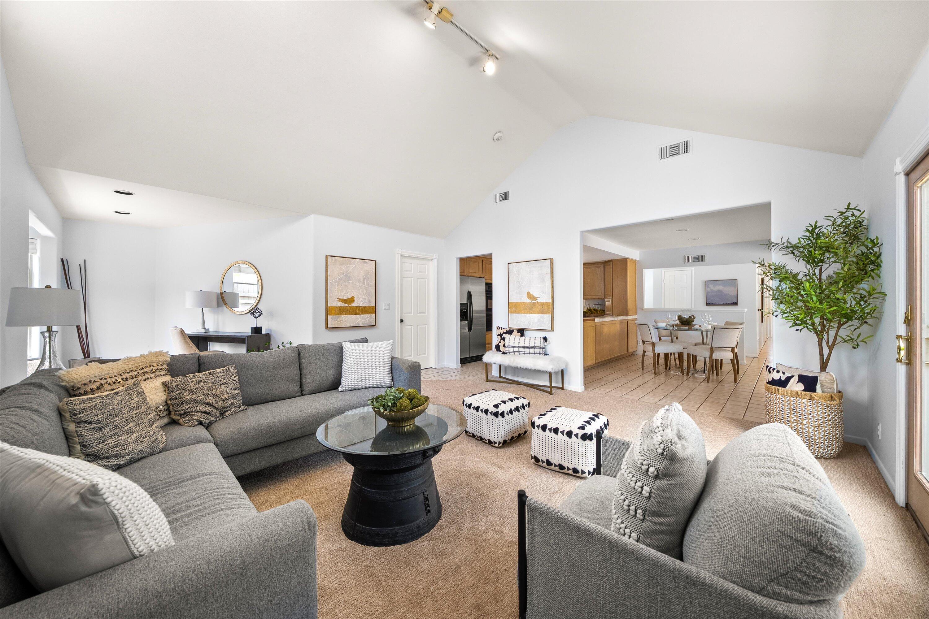 5668 Encina Road Goleta, CA 93117 - Photo 4 of 19 Living room