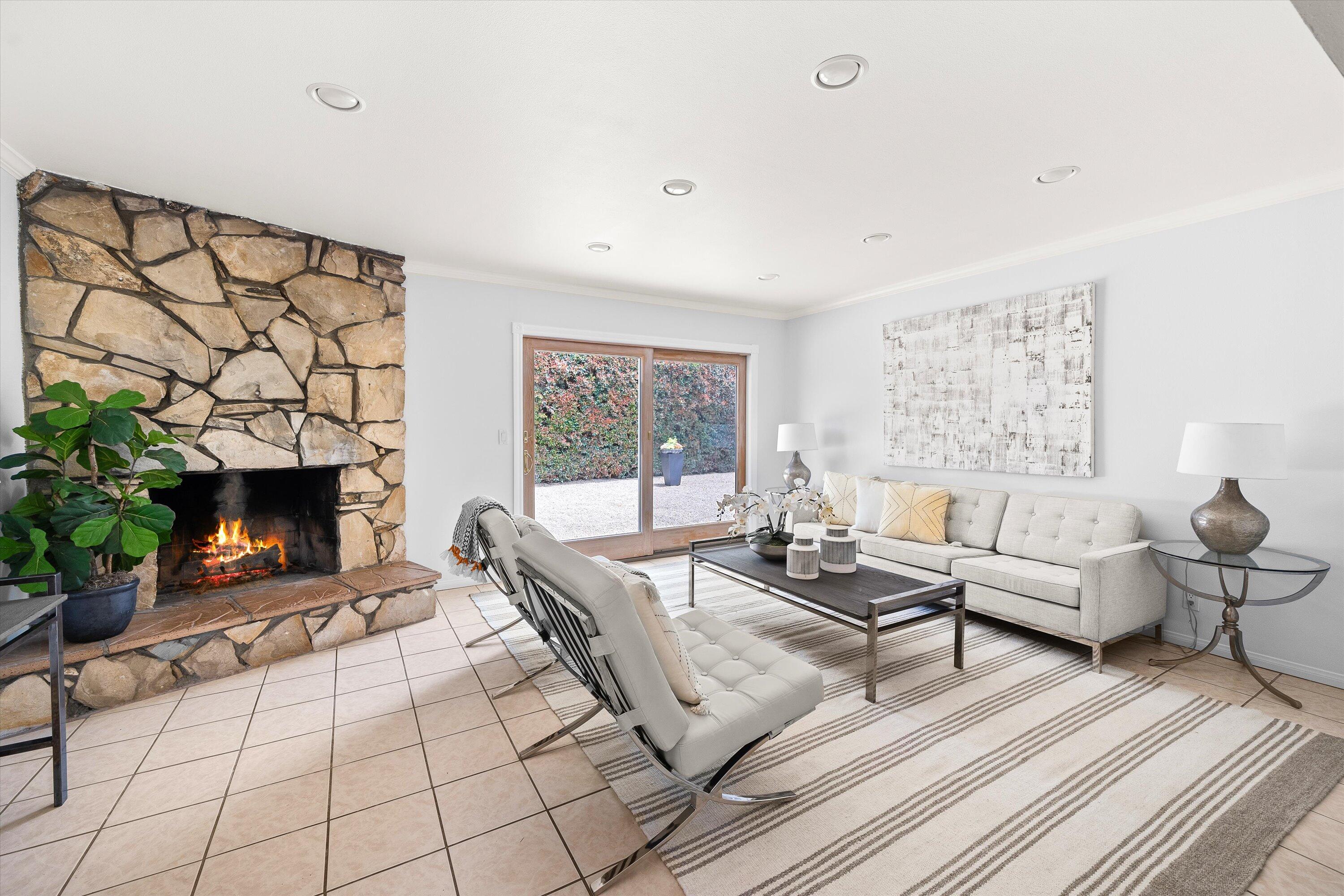 5668 Encina Road Goleta, CA 93117 - Photo 6 of 19 Living room, slider to patio