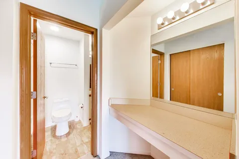 $324,900 | 1951 Stillwater Road, Arlington Heights, IL 60004