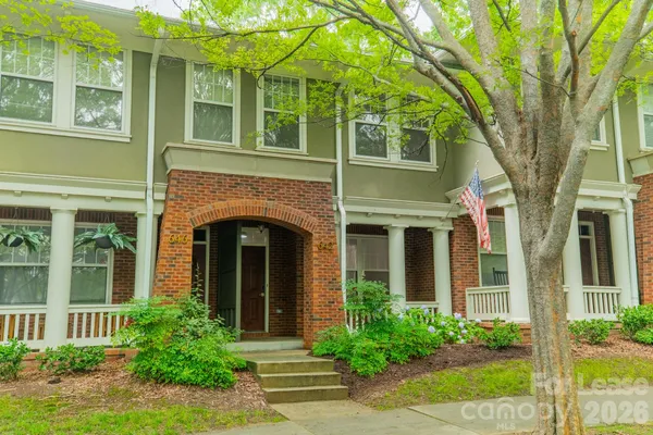 $2,250 | 642 East 9th Street, Charlotte, NC 28202