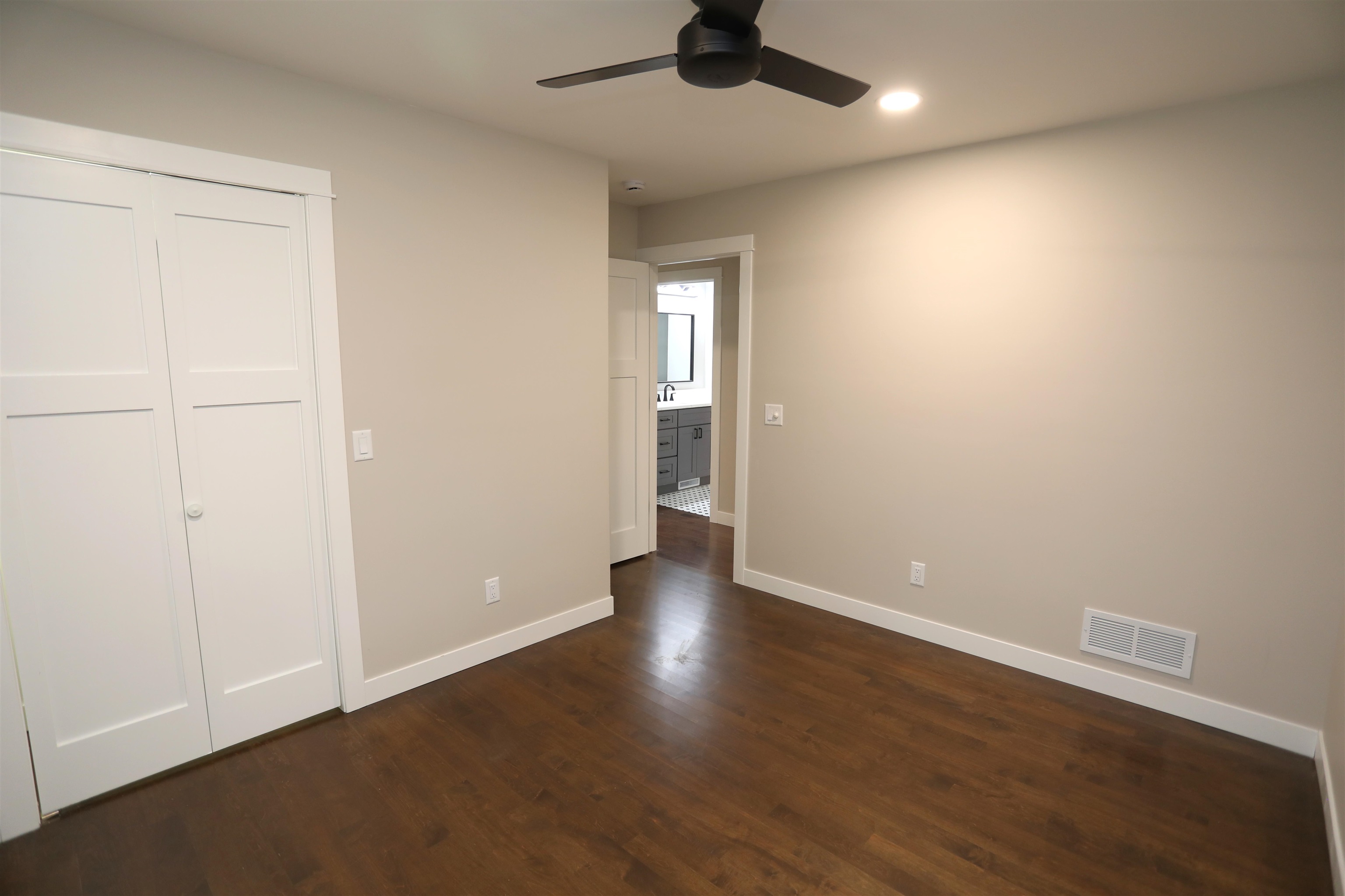 4222 School Madison, WI 53704 - Photo 15 of 31 Gallery Image 15