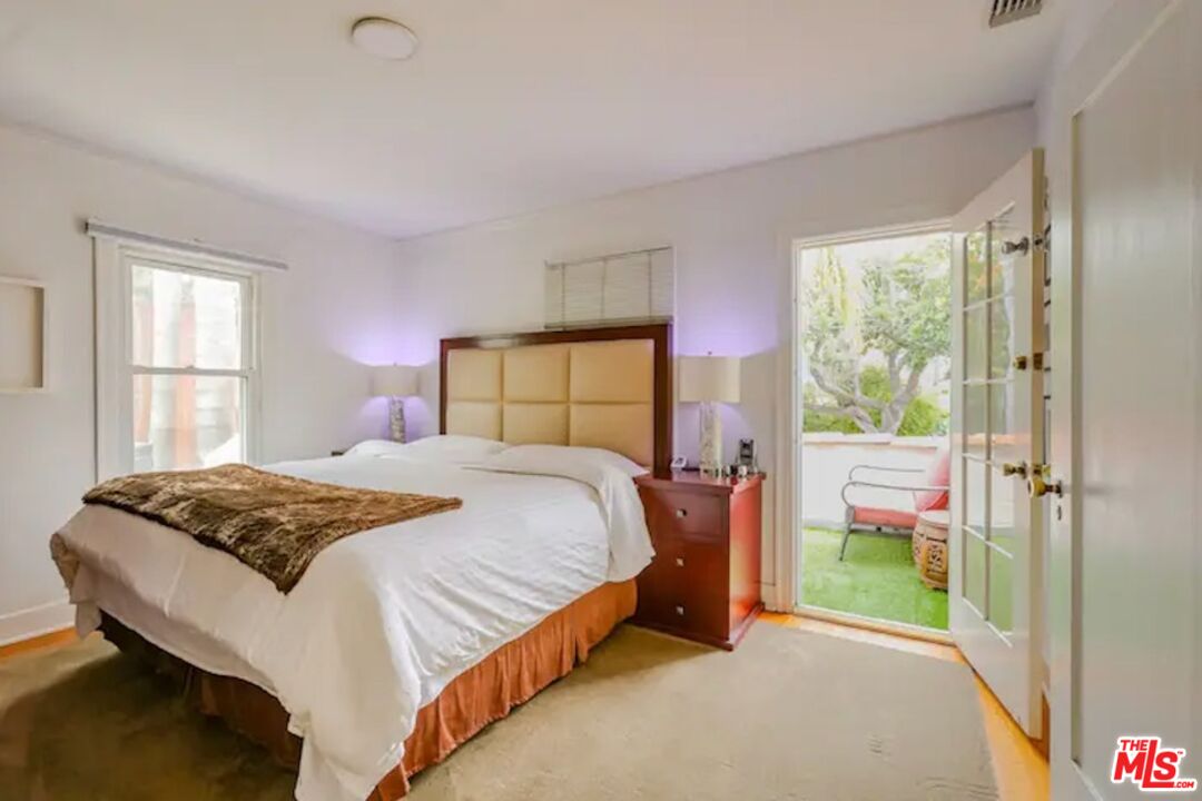 1203 South Rimpau Boulevard Los Angeles, CA 90019 - Photo 9 of 15