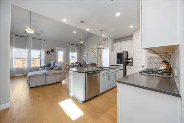 $475,000 | 17728 Lake Cove Court, Montgomery, TX 77316