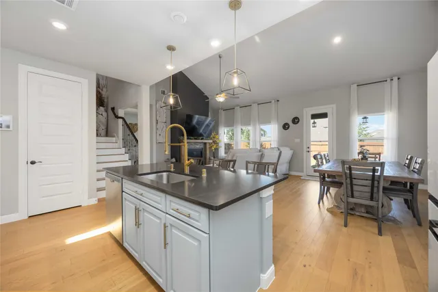 $475,000 | 17728 Lake Cove Court, Montgomery, TX 77316