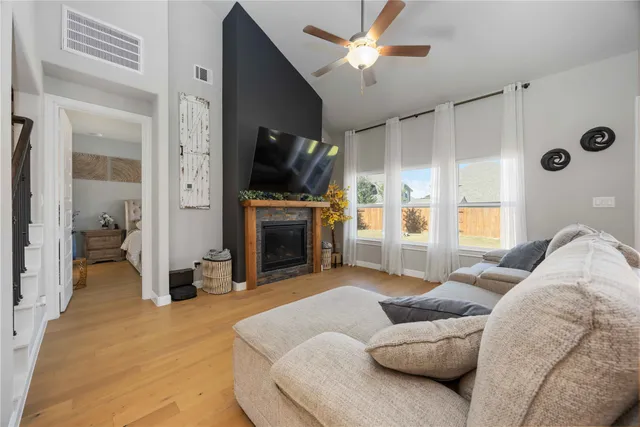 $475,000 | 17728 Lake Cove Court, Montgomery, TX 77316