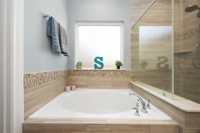 $475,000 | 17728 Lake Cove Court, Montgomery, TX 77316