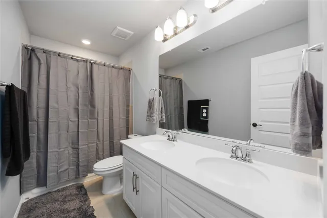 $475,000 | 17728 Lake Cove Court, Montgomery, TX 77316