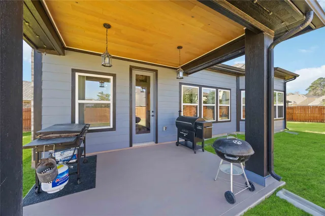 $475,000 | 17728 Lake Cove Court, Montgomery, TX 77316