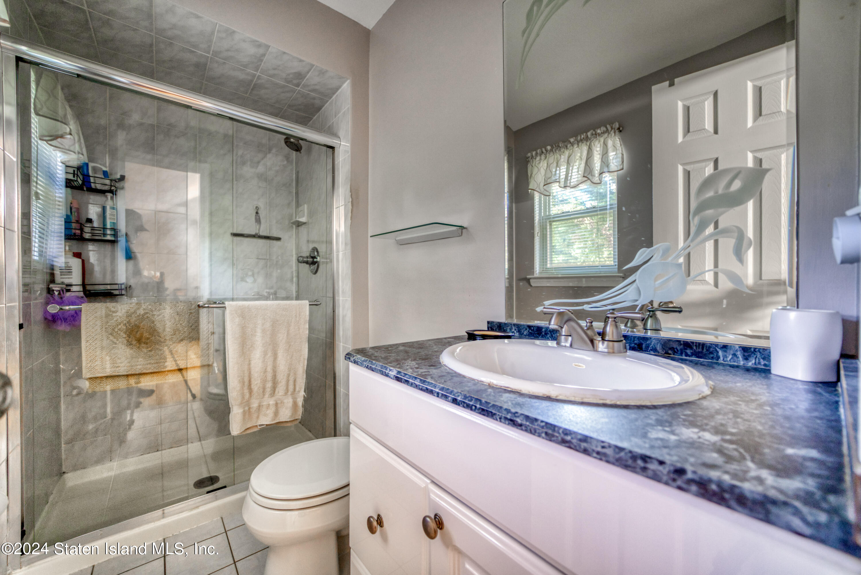 52 Savo Loop Staten Island, NY 10309 - Photo 21 of 37 Master Bath