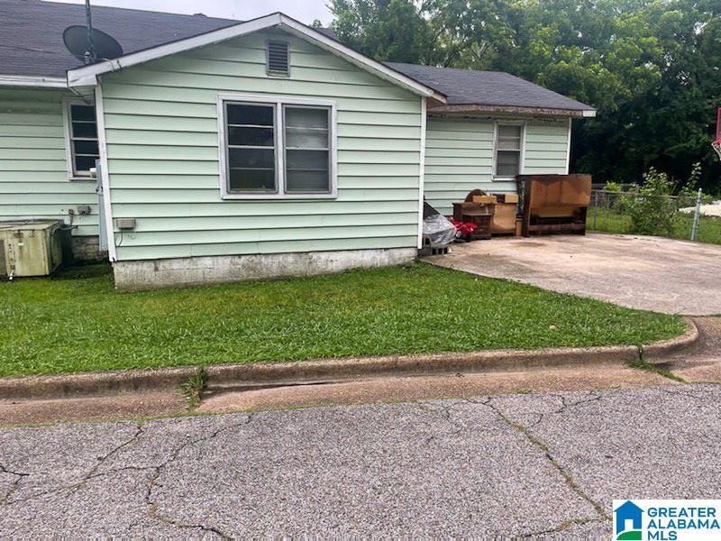 532 Hillyer Street Gadsden, AL 35901 - Photo 2 of 6