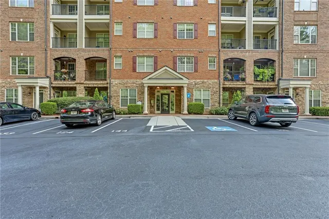 $2,500 | 2300 Peachford Road, Unit 1209, Atlanta, GA 30338