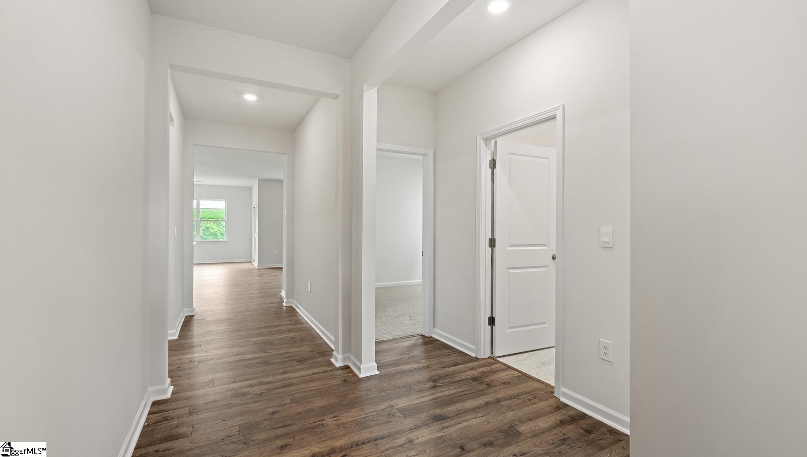 135 Bayridge Road Simpsonville, SC 29680 - Photo 3 of 19