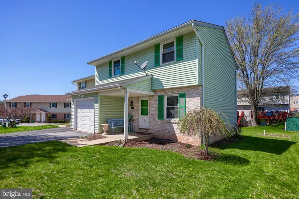 $282,900 | 154 Julie Ann Court, Ephrata, PA 17522