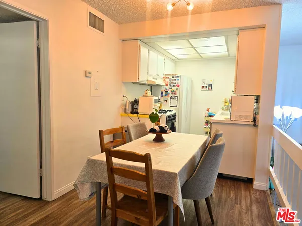 $2,700 | 991 South Idaho Street, Unit 102, La Habra, CA 90631
