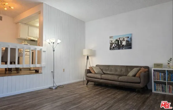 $2,700 | 991 South Idaho Street, Unit 102, La Habra, CA 90631