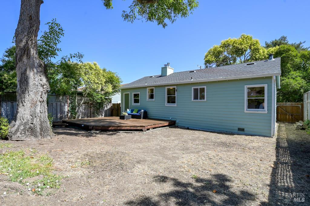 36 Meadow Avenue San Rafael, CA 94901 - Photo 16 of 17