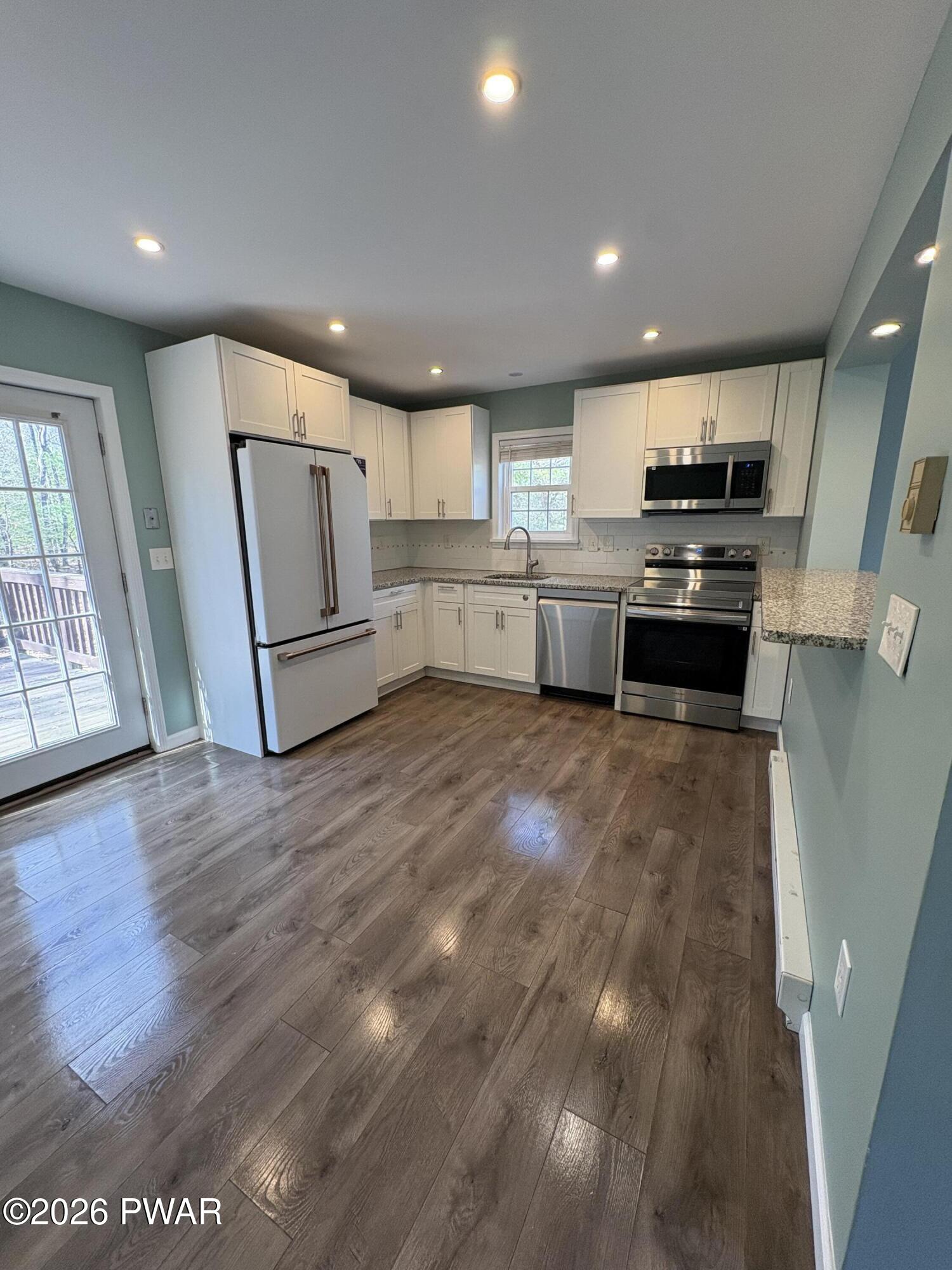 111 Doolan Road Dingmans Ferry, PA 18328 - Photo 6 of 30