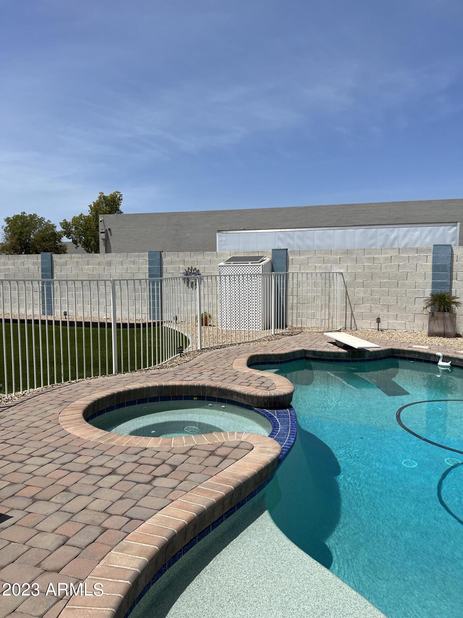 3522 West Phelps Road Phoenix, AZ 85053 - Photo 24 of 32 spa