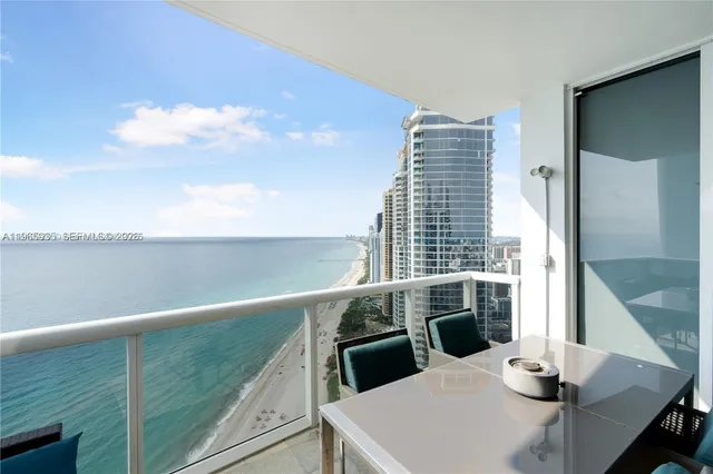 $9,500 | 18101 Collins Avenue, Unit 5008, Sunny Isles Beach, FL 33160