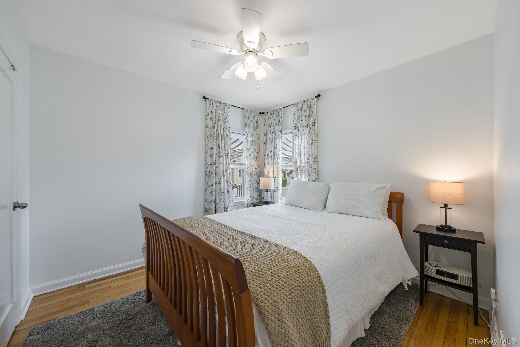 82 Nottingham Avenue Valley Stream, NY 11580 - Photo 23 of 30 Unit 2 Bedroom