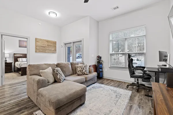 $264,900 | 782 Riverfront Parkway, Unit 109, Chattanooga, TN 37402
