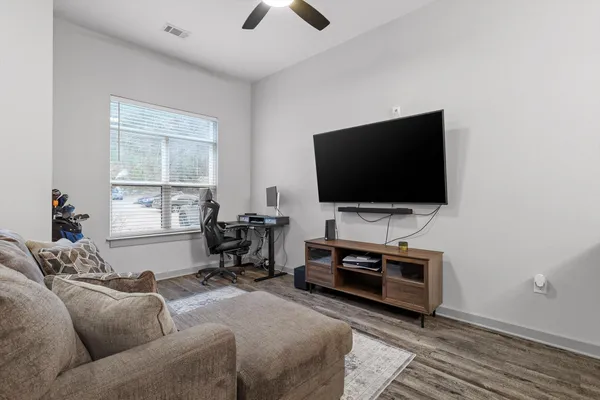 $264,900 | 782 Riverfront Parkway, Unit 109, Chattanooga, TN 37402