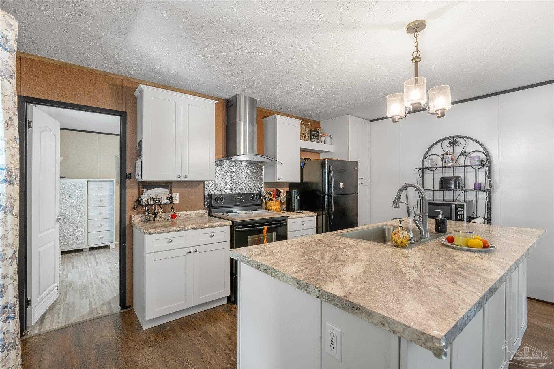 1964 Reagan Road Navarre, FL 32566 - Photo 13 of 28 Gallery Image 13