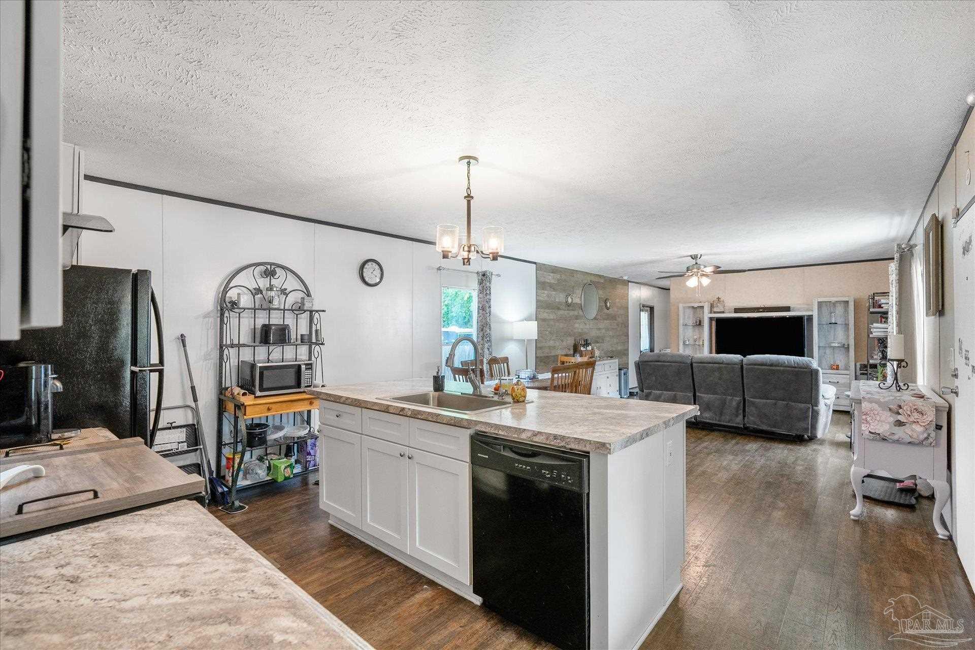1964 Reagan Road Navarre, FL 32566 - Photo 14 of 28 Gallery Image 14